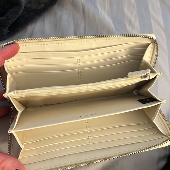 Coach Multicolor Wallet - Picture 3 of 6